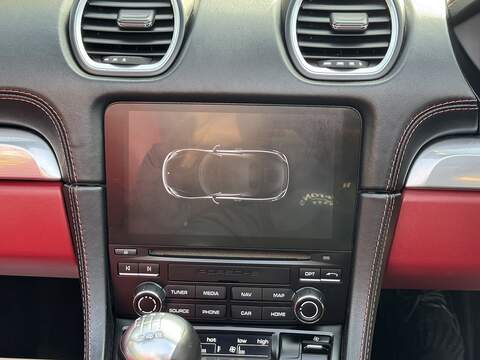 Porsche 718 Boxster 2.0T Convertible 2dr Petrol Manual Euro 6 (s/s) (300 ps) - U10003458