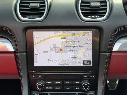 Porsche 718 Boxster 2.0T Convertible 2dr Petrol Manual Euro 6 (s/s) (300 ps) - U10003458