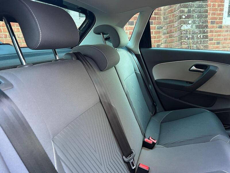 Volkswagen Polo 1.2 TSI BlueMotion Tech SE Design Euro 6 (s/s) 5dr - U10003461