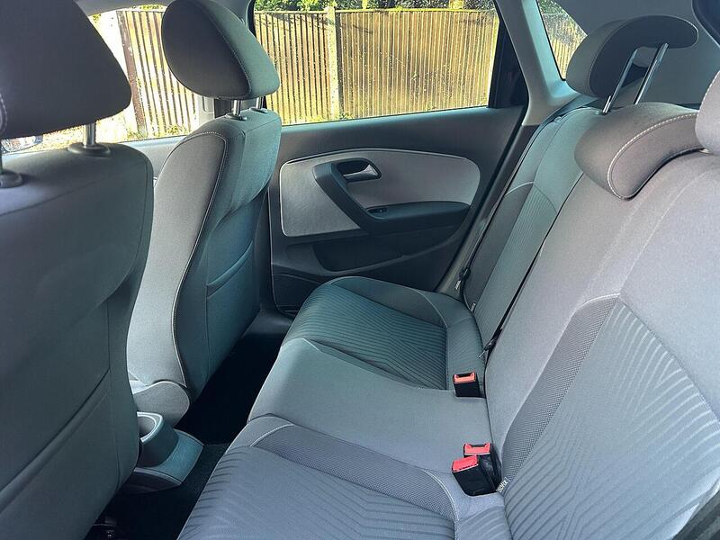 Volkswagen Polo 1.2 TSI BlueMotion Tech SE Design Euro 6 (s/s) 5dr - U10003461