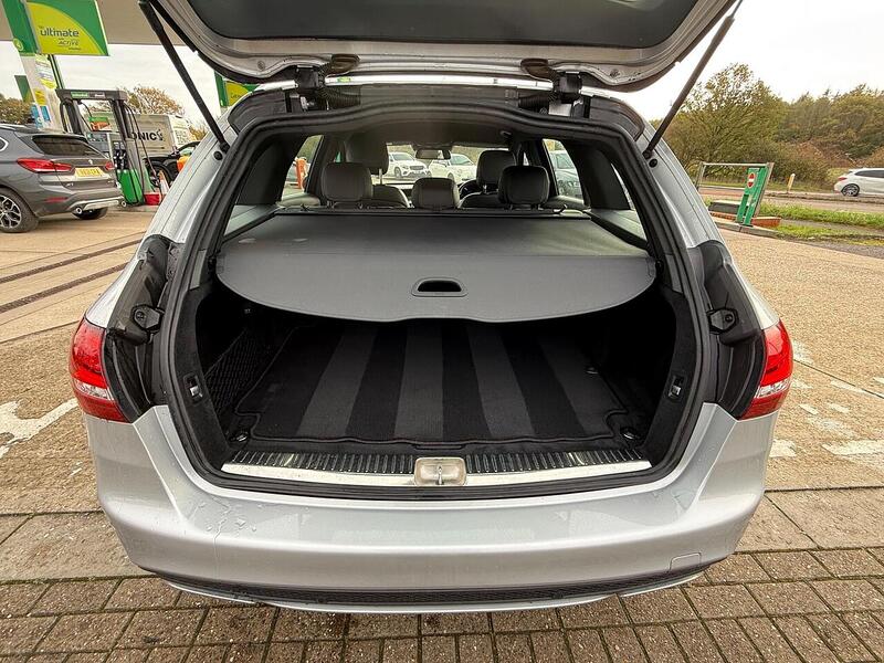 Mercedes-Benz C Class 2.1 C250d AMG Line 7G-Tronic+ Euro 6 (s/s) 5dr - U10003464