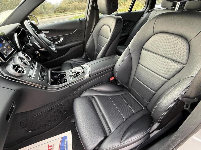 Mercedes-Benz C Class 2.1 C250d AMG Line 7G-Tronic+ Euro 6 (s/s) 5dr - U10003464