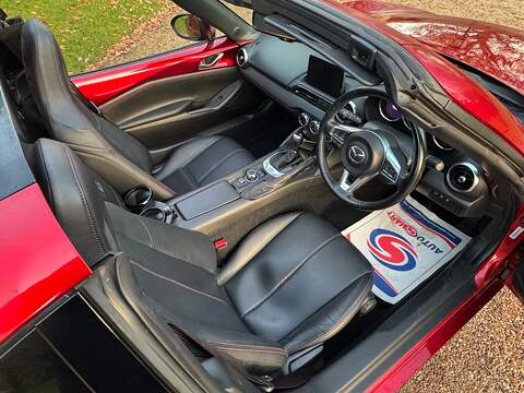 Mazda MX-5 RF 2.0 SKYACTIV-G Sport Nav+ Auto Euro 6 (s/s) 2dr - U10003477