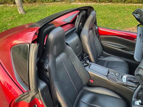 Mazda MX-5 RF 2.0 SKYACTIV-G Sport Nav+ Auto Euro 6 (s/s) 2dr - U10003477