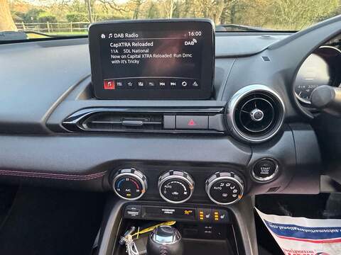 Mazda MX-5 RF 2.0 SKYACTIV-G Sport Nav+ Auto Euro 6 (s/s) 2dr - U10003477