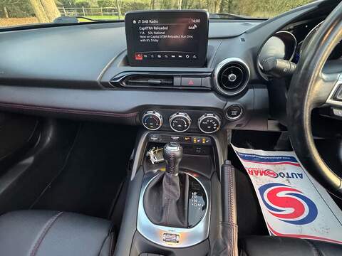 Mazda MX-5 RF 2.0 SKYACTIV-G Sport Nav+ Auto Euro 6 (s/s) 2dr - U10003477