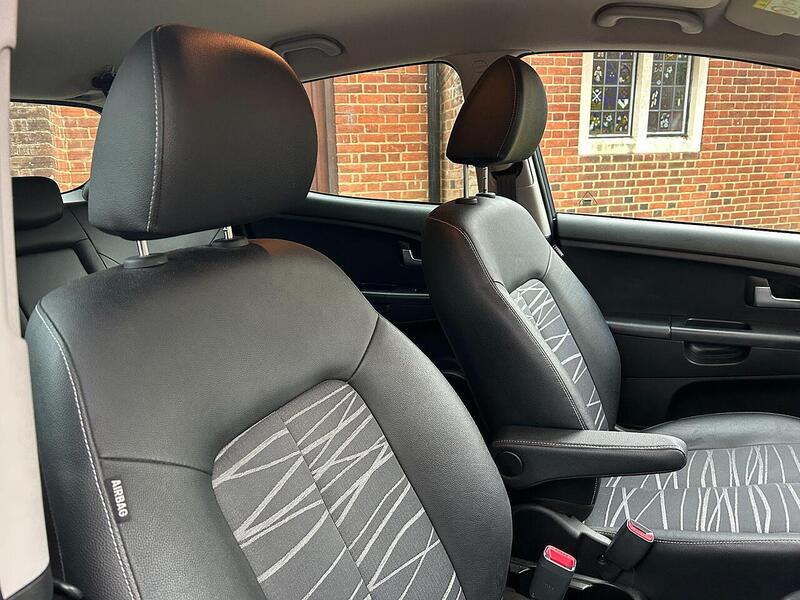 Kia Venga 1.6 3 Euro 6 (s/s) 5dr - U10003479