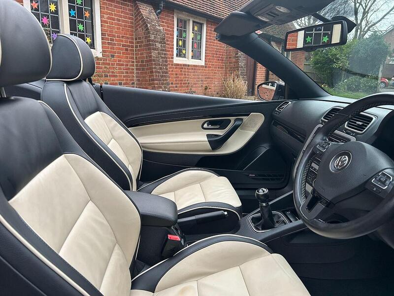 Volkswagen Eos 2.0 TDI CR Individual Cabriolet 2dr Diesel Manual Euro 5 (140 ps) - U10003483