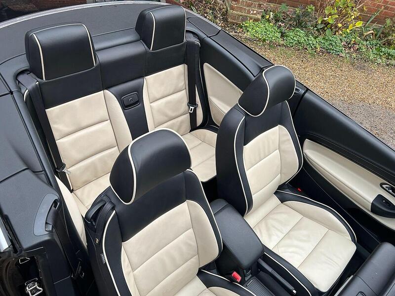Volkswagen Eos 2.0 TDI CR Individual Cabriolet 2dr Diesel Manual Euro 5 (140 ps) - U10003483