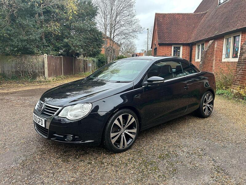 Volkswagen Eos 2.0 TDI CR Individual Cabriolet 2dr Diesel Manual Euro 5 (140 ps) - U10003483