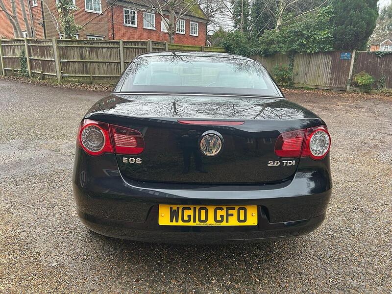 Volkswagen Eos 2.0 TDI CR Individual Cabriolet 2dr Diesel Manual Euro 5 (140 ps) - U10003483