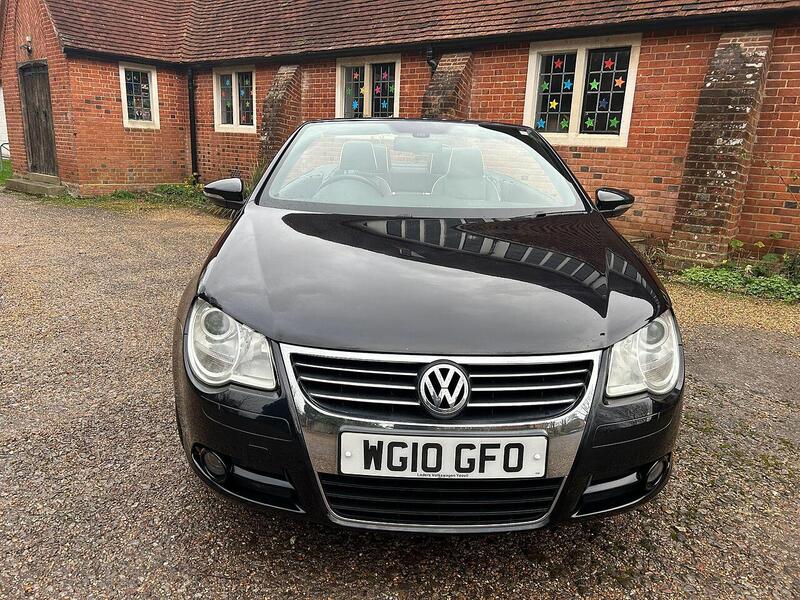 Volkswagen Eos 2.0 TDI CR Individual Cabriolet 2dr Diesel Manual Euro 5 (140 ps) - U10003483