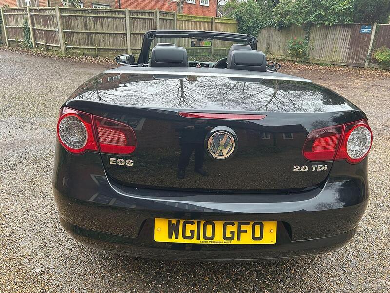 Volkswagen Eos 2.0 TDI CR Individual Cabriolet 2dr Diesel Manual Euro 5 (140 ps) - U10003483