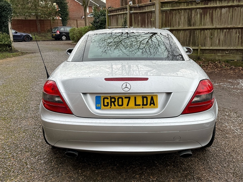 Mercedes-Benz SLK 1.8 SLK200 Kompressor Convertible 2dr Petrol Automatic (211 g/km, 163 bhp) - U10003484
