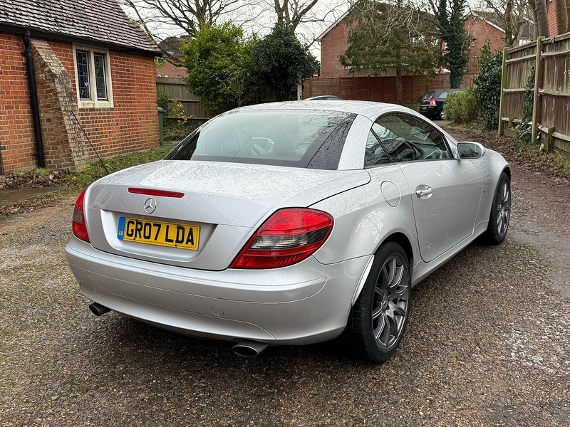 Mercedes-Benz SLK 1.8 SLK200 Kompressor Convertible 2dr Petrol Automatic (211 g/km, 163 bhp) - U10003484