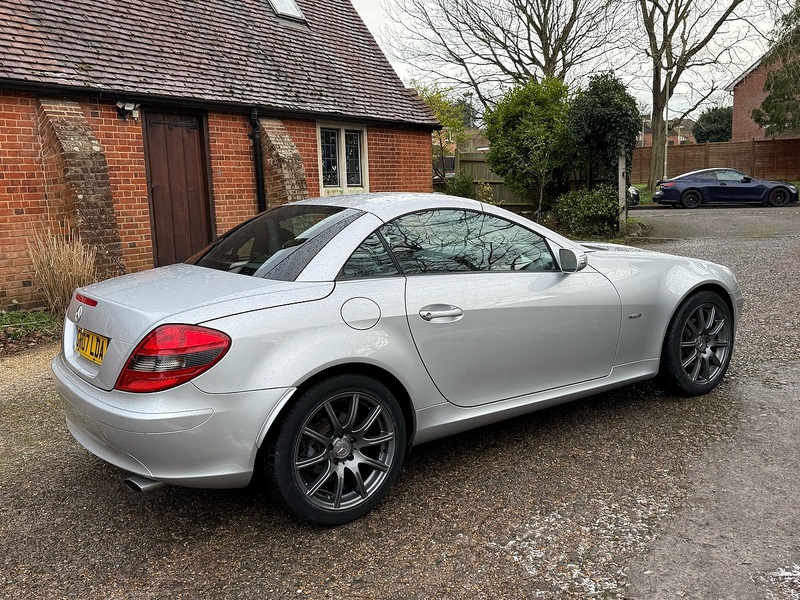 Mercedes-Benz SLK 1.8 SLK200 Kompressor Convertible 2dr Petrol Automatic (211 g/km, 163 bhp) - U10003484