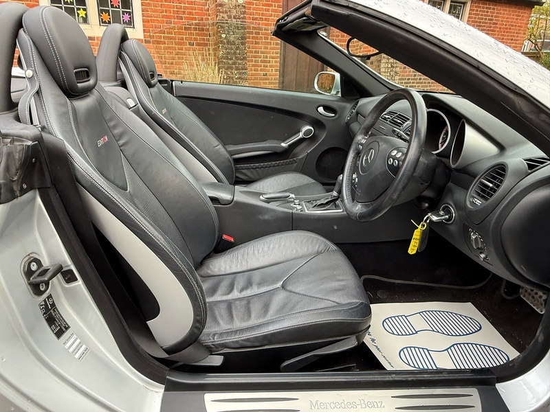 Mercedes-Benz SLK 1.8 SLK200 Kompressor Convertible 2dr Petrol Automatic (211 g/km, 163 bhp) - U10003484