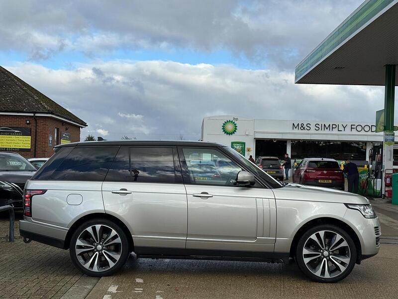 Land Rover Range Rover 3.0 TD V6 Vogue SUV 5dr Diesel Auto 4WD Euro 6 (s/s) (258 ps) - U10003487