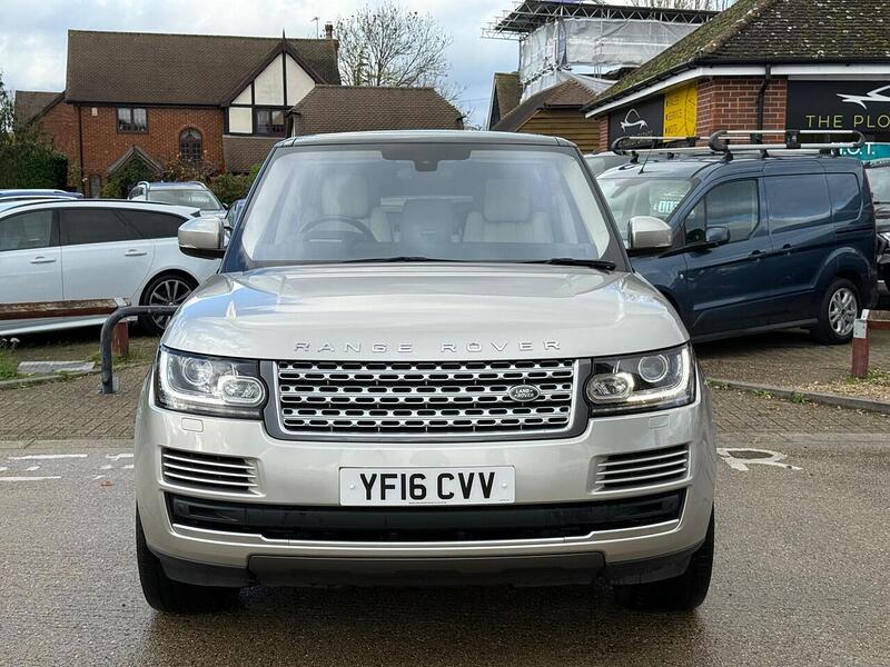 Land Rover Range Rover 3.0 TD V6 Vogue SUV 5dr Diesel Auto 4WD Euro 6 (s/s) (258 ps) - U10003487