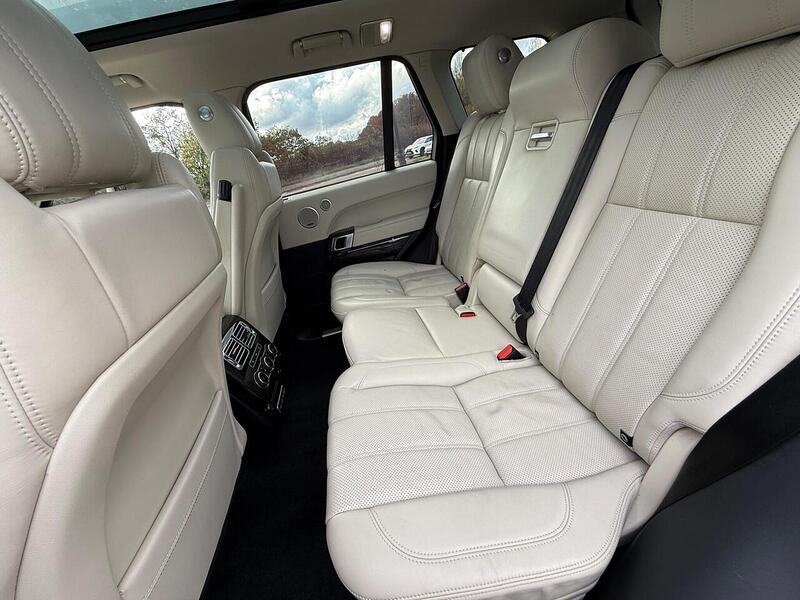 Land Rover Range Rover 3.0 TD V6 Vogue SUV 5dr Diesel Auto 4WD Euro 6 (s/s) (258 ps) - U10003487