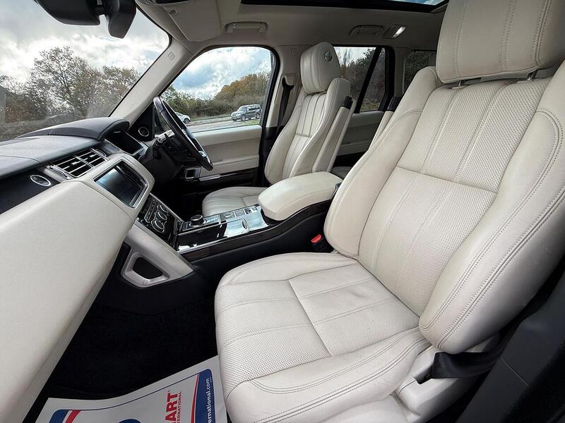 Land Rover Range Rover 3.0 TD V6 Vogue SUV 5dr Diesel Auto 4WD Euro 6 (s/s) (258 ps) - U10003487