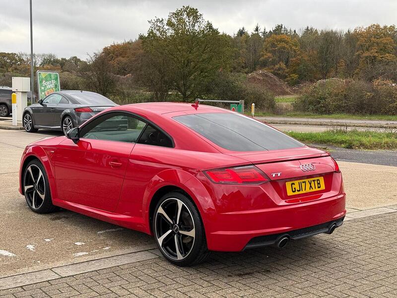 Audi TT 1.8 TFSI Black Edition Coupe 3dr Petrol Manual Euro 6 (s/s) (180 ps) - U10003489