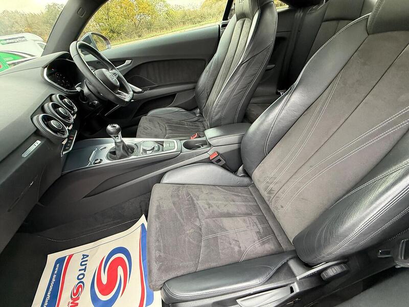 Audi TT 1.8 TFSI Black Edition Coupe 3dr Petrol Manual Euro 6 (s/s) (180 ps) - U10003489