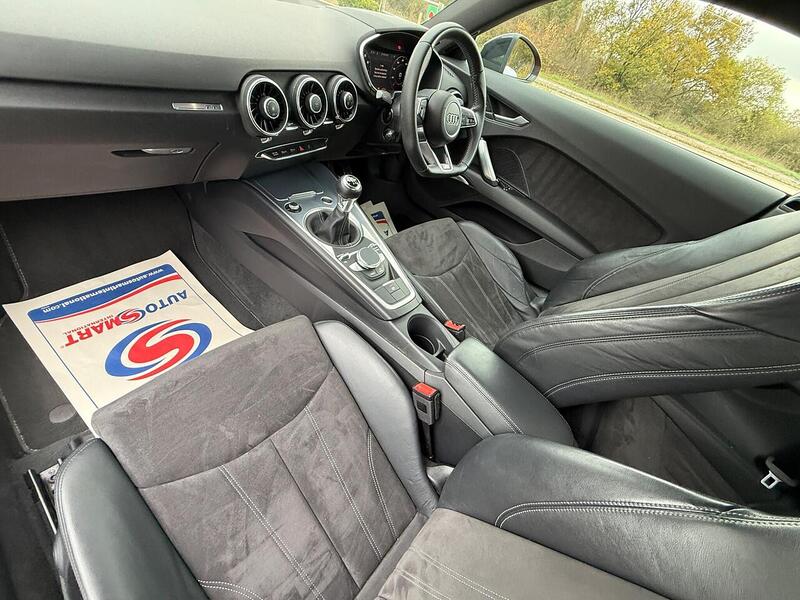 Audi TT 1.8 TFSI Black Edition Coupe 3dr Petrol Manual Euro 6 (s/s) (180 ps) - U10003489