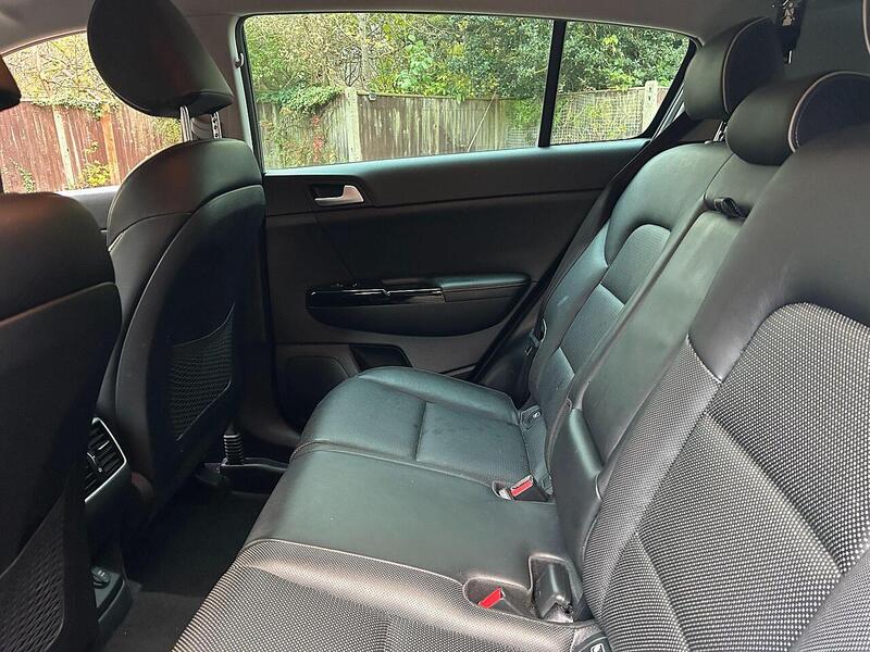Kia Sportage 1.7 CRDi 3 Euro 6 (s/s) 5dr - U10003490