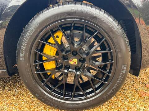 Porsche Macan 3.0T V6 GTS SUV 5dr Petrol PDK 4WD Euro 6 (s/s) (360 ps) - U10003496