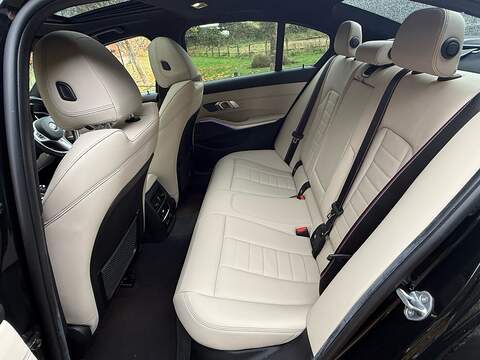 BMW 3 Series 2.0 320d M Sport Saloon 4dr Diesel Auto xDrive Euro 6 (s/s) (190 ps) - U10003500