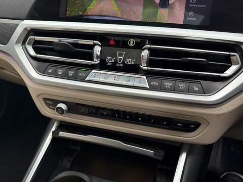 BMW 3 Series 2.0 320d M Sport Saloon 4dr Diesel Auto xDrive Euro 6 (s/s) (190 ps) - U10003500