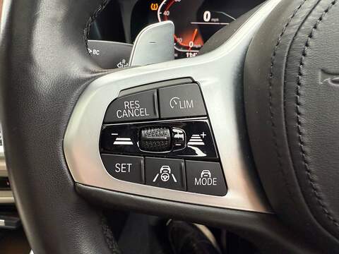 BMW 3 Series 2.0 320d M Sport Saloon 4dr Diesel Auto xDrive Euro 6 (s/s) (190 ps) - U10003500