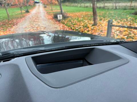 BMW 3 Series 2.0 320d M Sport Saloon 4dr Diesel Auto xDrive Euro 6 (s/s) (190 ps) - U10003500