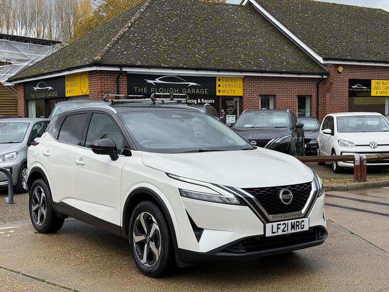 Nissan Qashqai 1.3 DIG-T MHEV Premiere Edition SUV 5dr Petrol Hybrid Manual Euro 6 (s/s) (140 ps) - U10003501