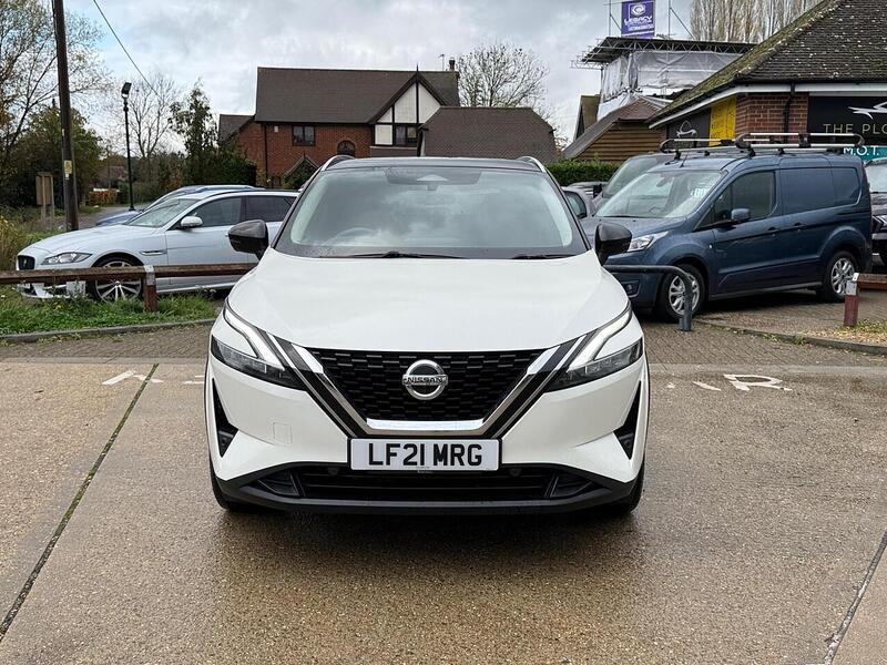 Nissan Qashqai 1.3 DIG-T MHEV Premiere Edition SUV 5dr Petrol Hybrid Manual Euro 6 (s/s) (140 ps) - U10003501