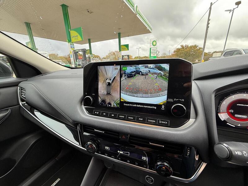 Nissan Qashqai 1.3 DIG-T MHEV Premiere Edition SUV 5dr Petrol Hybrid Manual Euro 6 (s/s) (140 ps) - U10003501