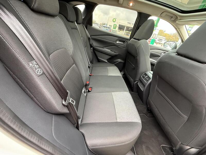 Nissan Qashqai 1.3 DIG-T MHEV Premiere Edition SUV 5dr Petrol Hybrid Manual Euro 6 (s/s) (140 ps) - U10003501