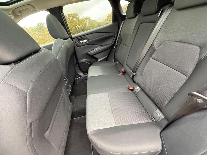 Nissan Qashqai 1.3 DIG-T MHEV Premiere Edition SUV 5dr Petrol Hybrid Manual Euro 6 (s/s) (140 ps) - U10003501