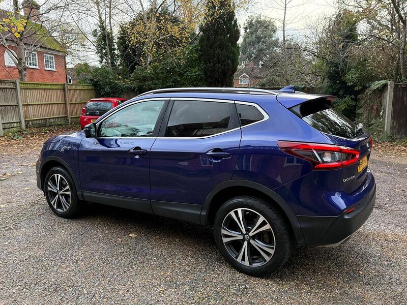 Nissan Qashqai 1.5 dCi N-Connecta SUV 5dr Diesel Manual Euro 6 (s/s) (110 ps) - U10003508