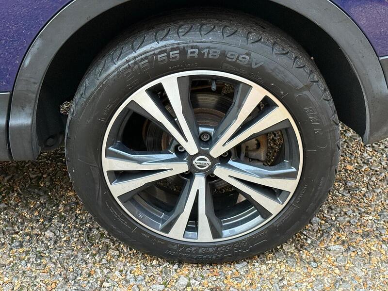 Nissan Qashqai 1.5 dCi N-Connecta SUV 5dr Diesel Manual Euro 6 (s/s) (110 ps) - U10003508