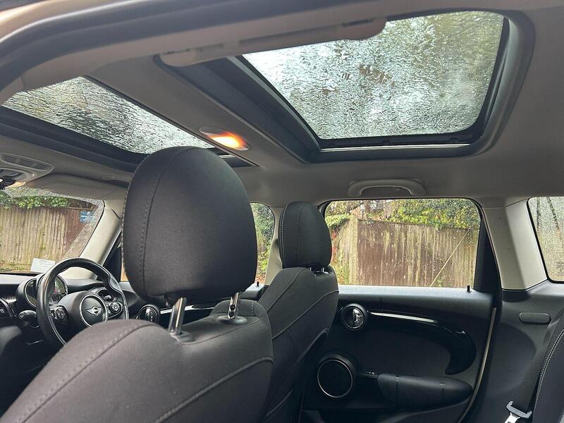 MINI Hatch 2.0 Cooper SD Hatchback 5dr Diesel Auto 6Spd Euro 6 (s/s) (170 ps) - U10003509