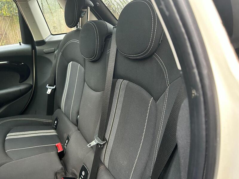 MINI Hatch 2.0 Cooper SD Hatchback 5dr Diesel Auto 6Spd Euro 6 (s/s) (170 ps) - U10003509