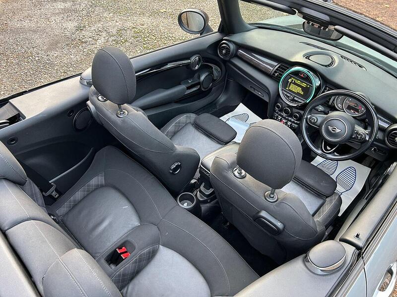 MINI Convertible 2.0 Cooper S Euro 6 (s/s) 2dr - U10003512