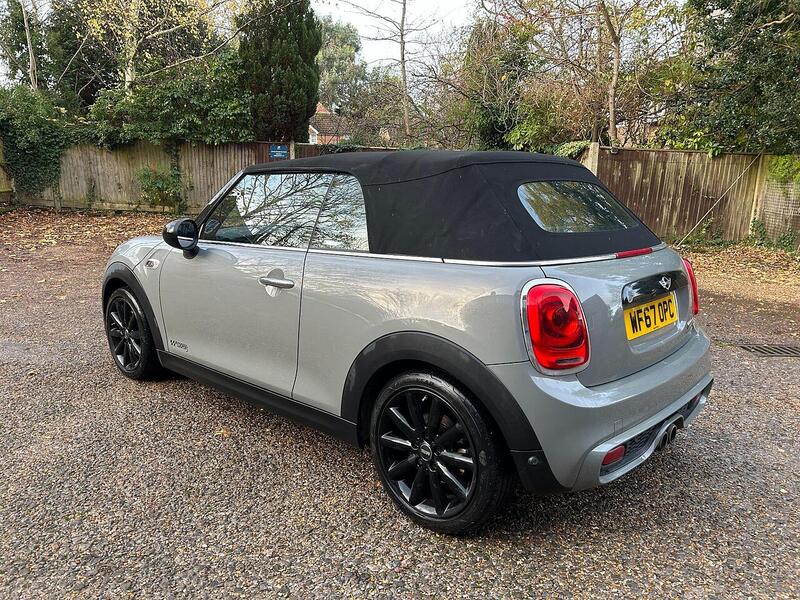 MINI Convertible 2.0 Cooper S Euro 6 (s/s) 2dr - U10003512