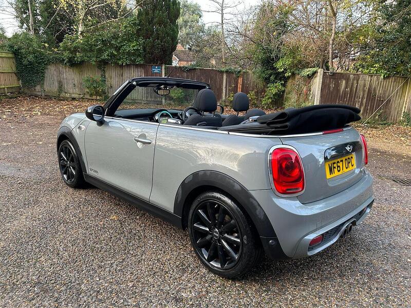 MINI Convertible 2.0 Cooper S Euro 6 (s/s) 2dr - U10003512