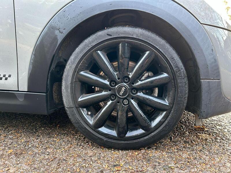 MINI Convertible 2.0 Cooper S Euro 6 (s/s) 2dr - U10003512