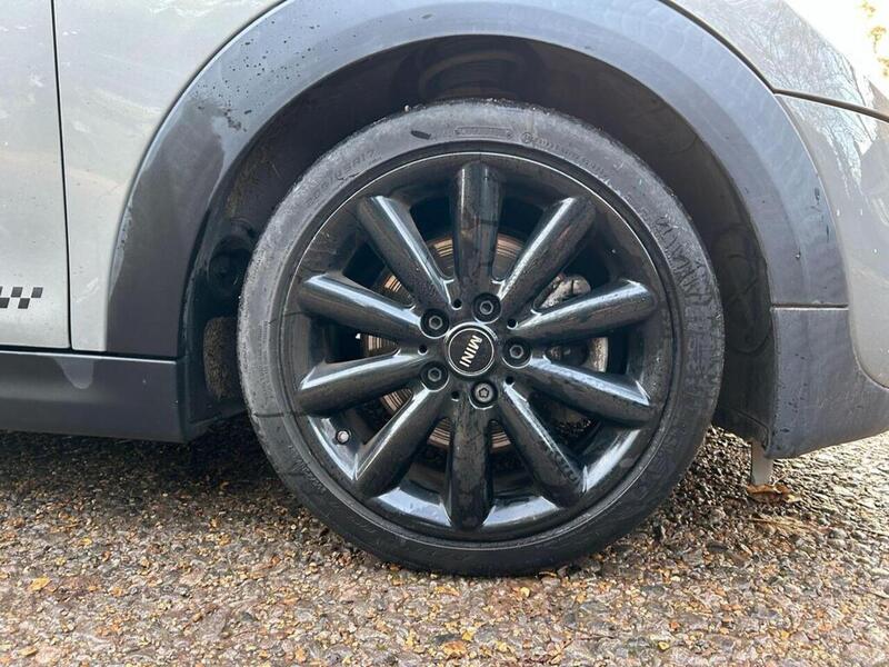 MINI Convertible 2.0 Cooper S Convertible 2dr Petrol Manual Euro 6 (s/s) (192 ps) - U10003512