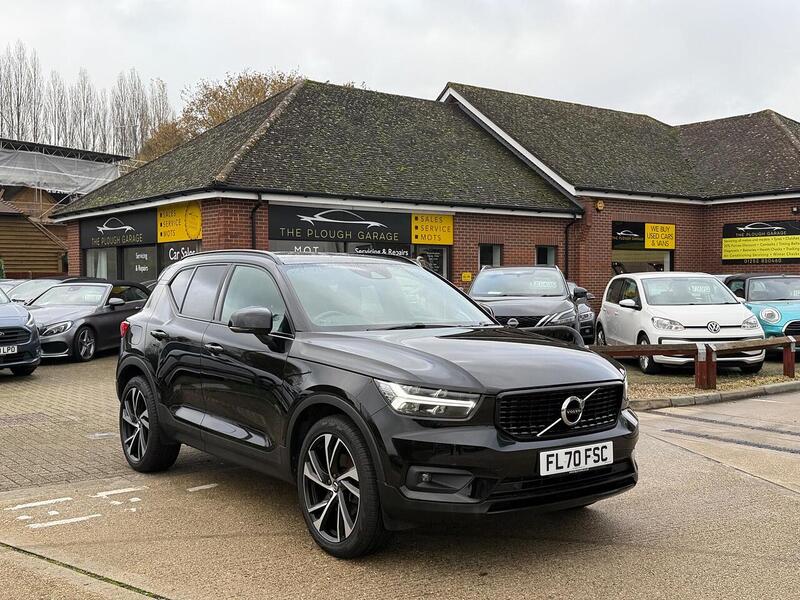 Volvo XC40 2.0 B4 MHEV R-Design SUV 5dr Petrol Hybrid Auto Euro 6 (s/s) (197 ps) - U10003515