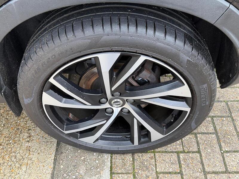 Volvo XC40 2.0 B4 MHEV R-Design SUV 5dr Petrol Hybrid Auto Euro 6 (s/s) (197 ps) - U10003515